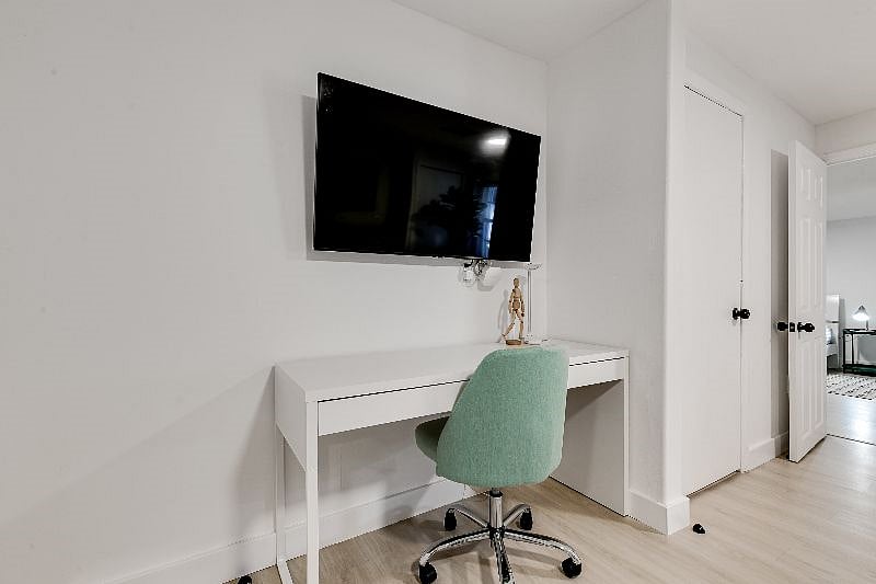 Furnished Finder property 602209_2 photo 6