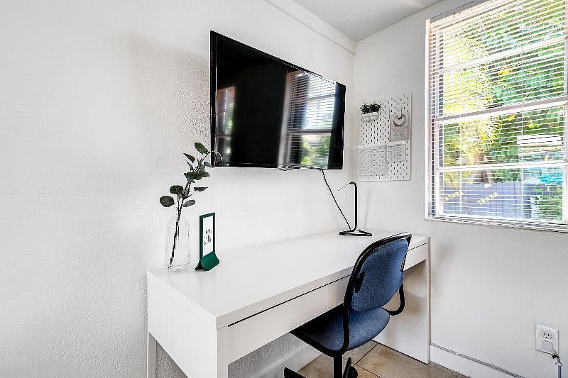 Furnished Finder property 602216_1 photo 17