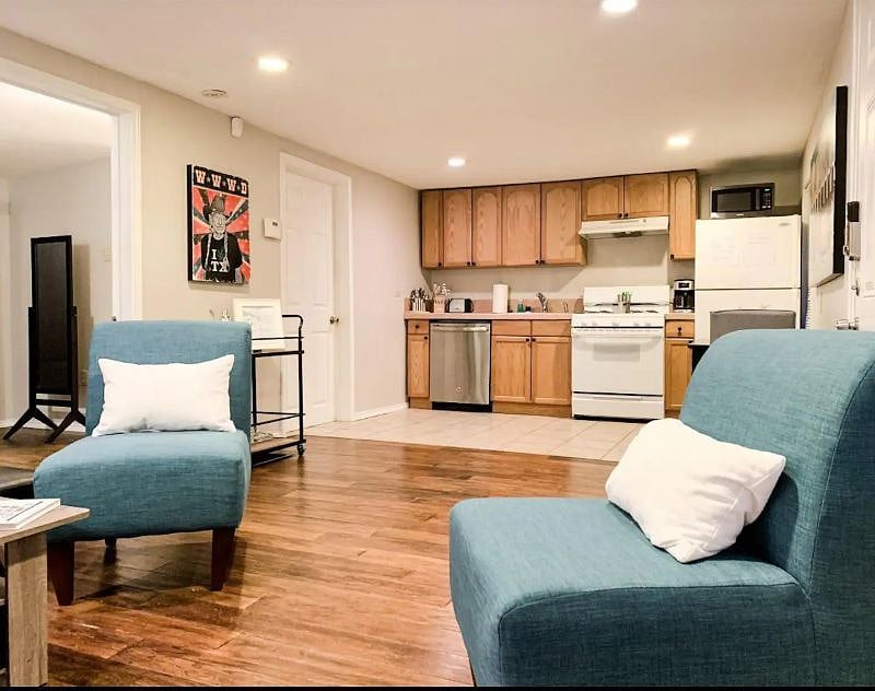 Furnished Finder property 602248_1 photo 10
