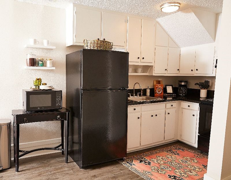 Furnished Finder property 602260_1 photo 13