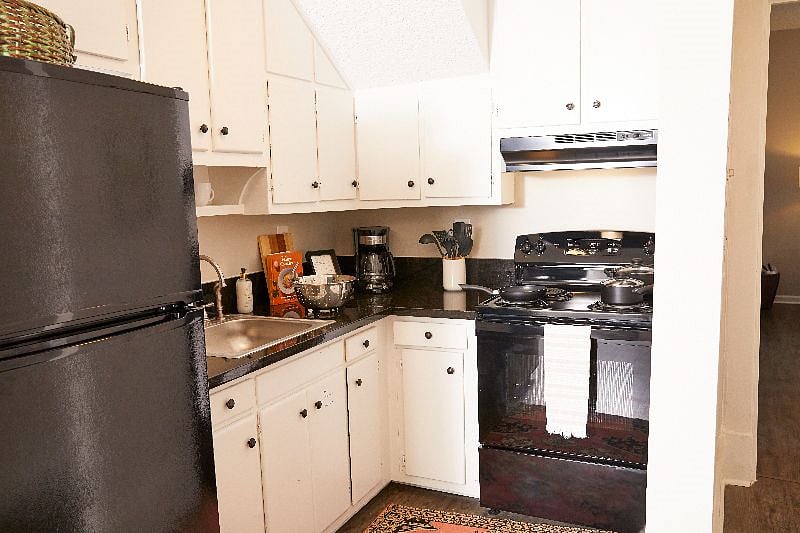 Furnished Finder property 602260_1 photo 14