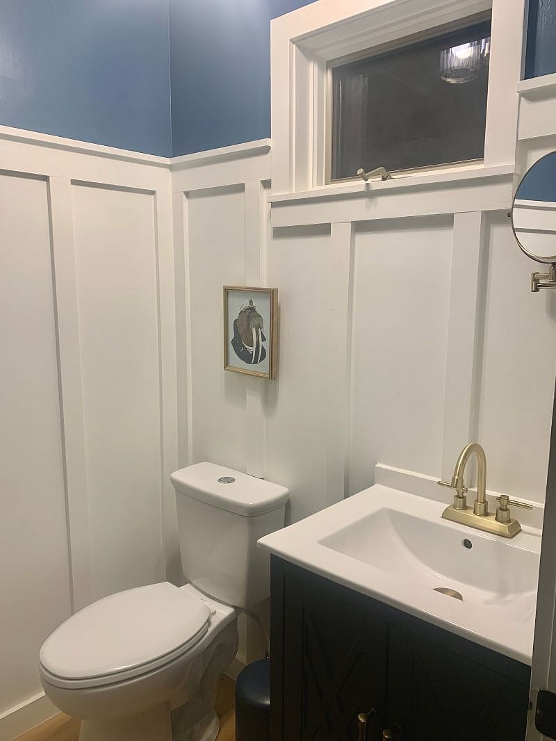 Downstairs full bath