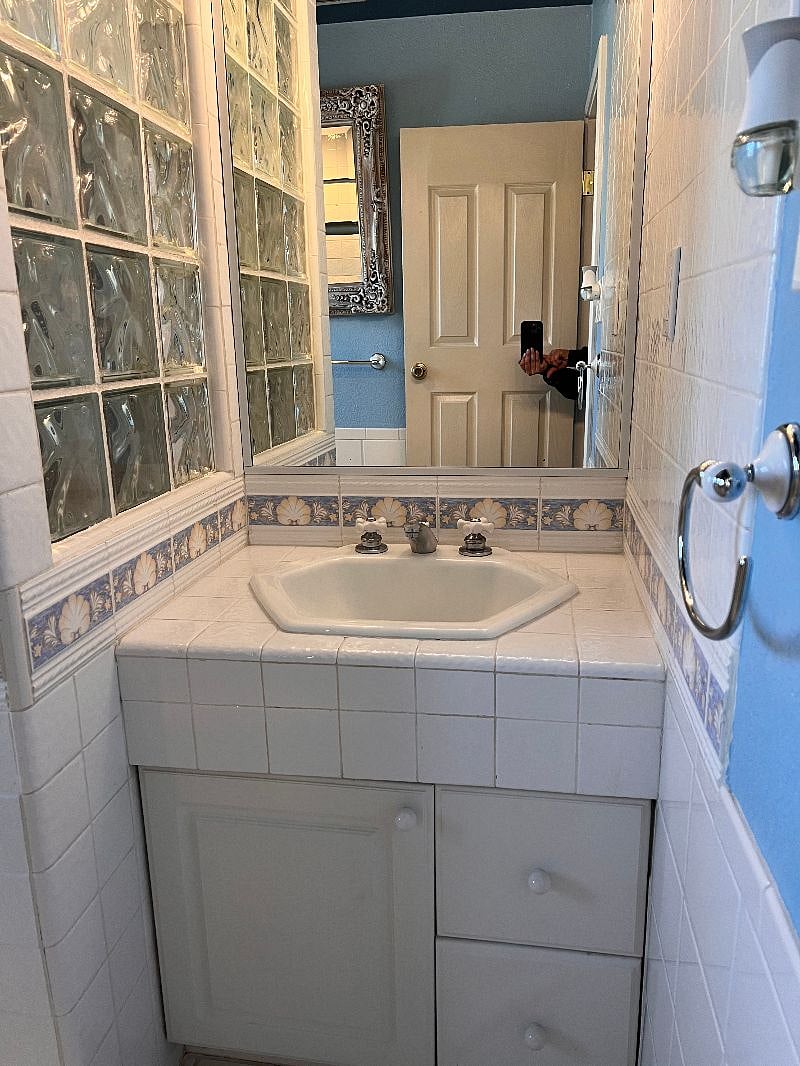 Furnished Finder property 602350_1 photo 8