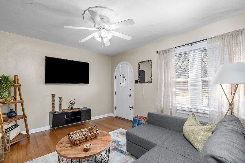 Furnished Finder property 602390_1 photo 4