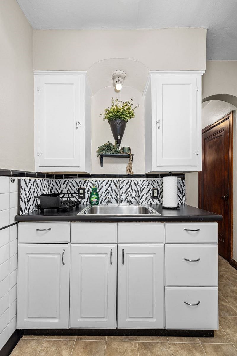 Furnished Finder property 602390_1 photo 19
