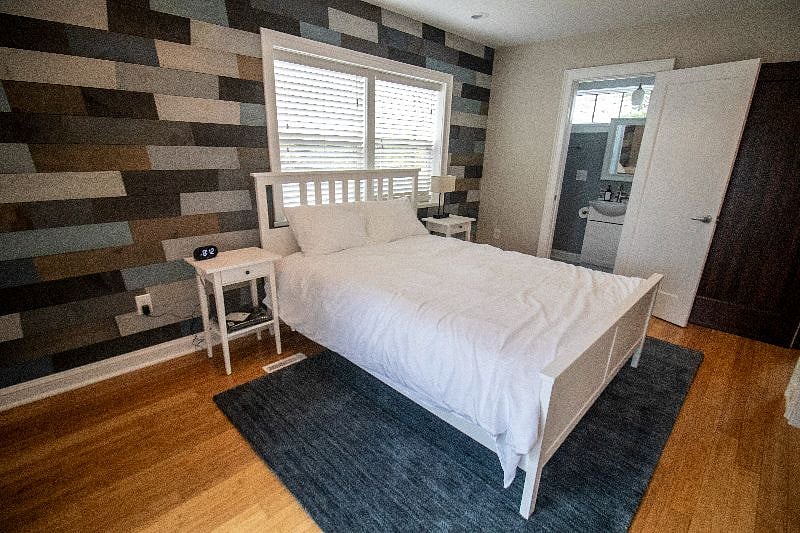 2nd Bedroom with private full bath