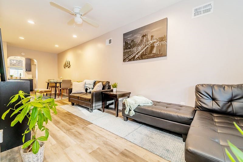 Furnished Finder property 602648_1 photo 11