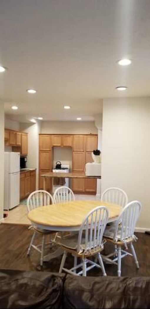 Furnished Finder property 602652_1 photo 3