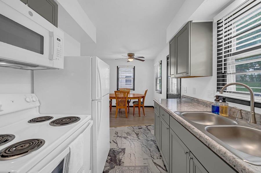 Furnished Finder property 602665_1 photo 8