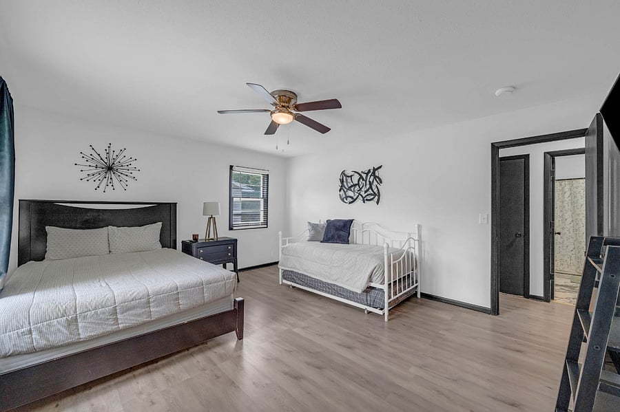 Furnished Finder property 602665_1 photo 16