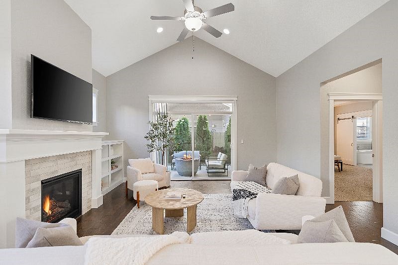 Furnished Finder property 602690_1 photo 2