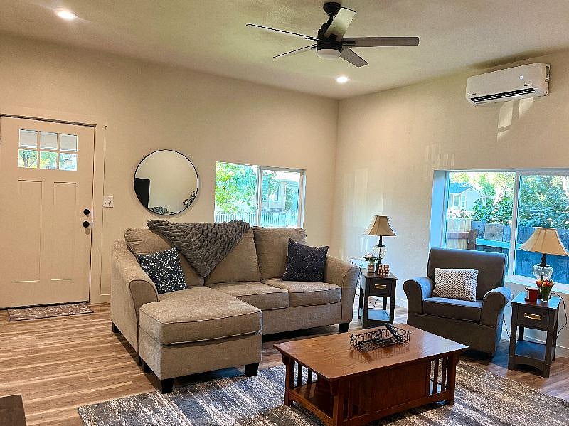 Furnished Finder property 602695_1 photo 4