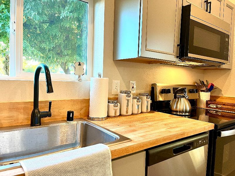 Furnished Finder property 602695_1 photo 7