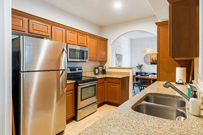 Furnished Finder property 602742_1 photo 8