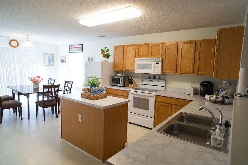 Furnished Finder property 602781_1 photo 4