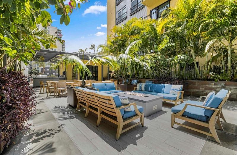 Furnished Finder property 602800_1 photo 15