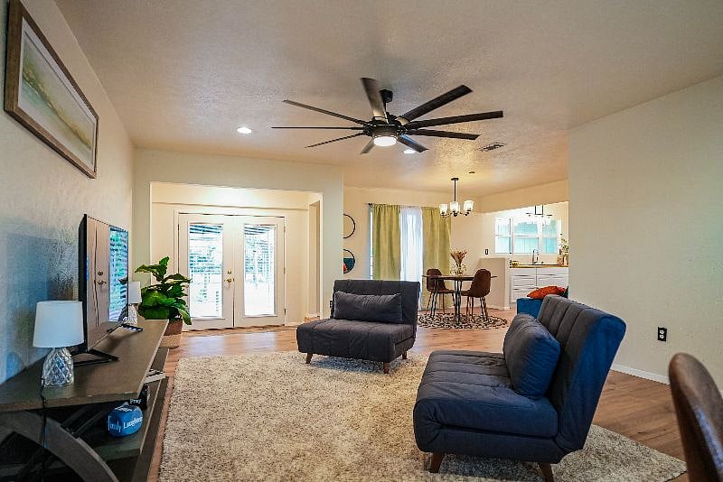 Furnished Finder property 602811_1 photo 12