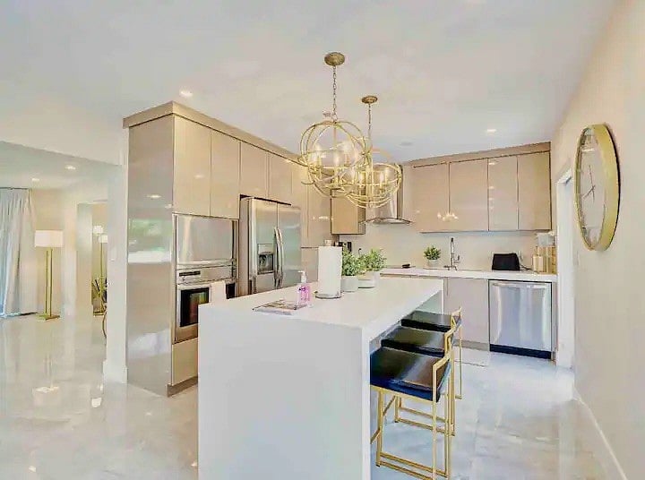 Furnished Finder property 602844_1 photo 9