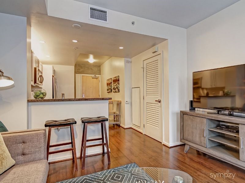Furnished Finder property 602862_1 photo 4