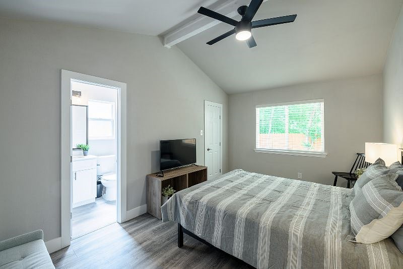 Furnished Finder property 602898_1 photo 10