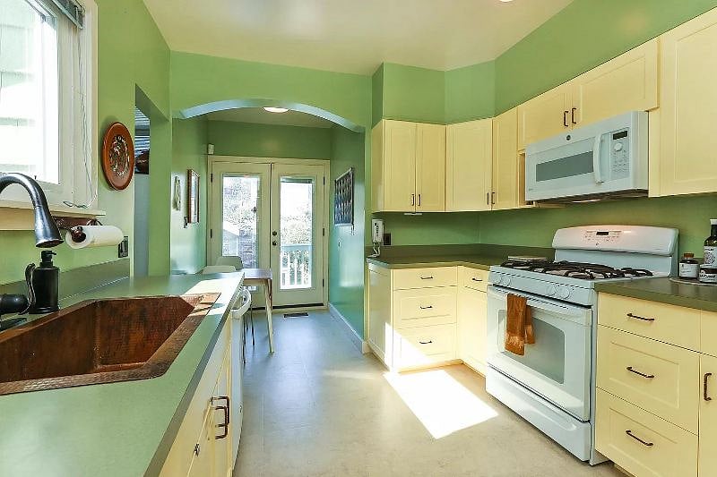 Furnished Finder property 602900_1 photo 5