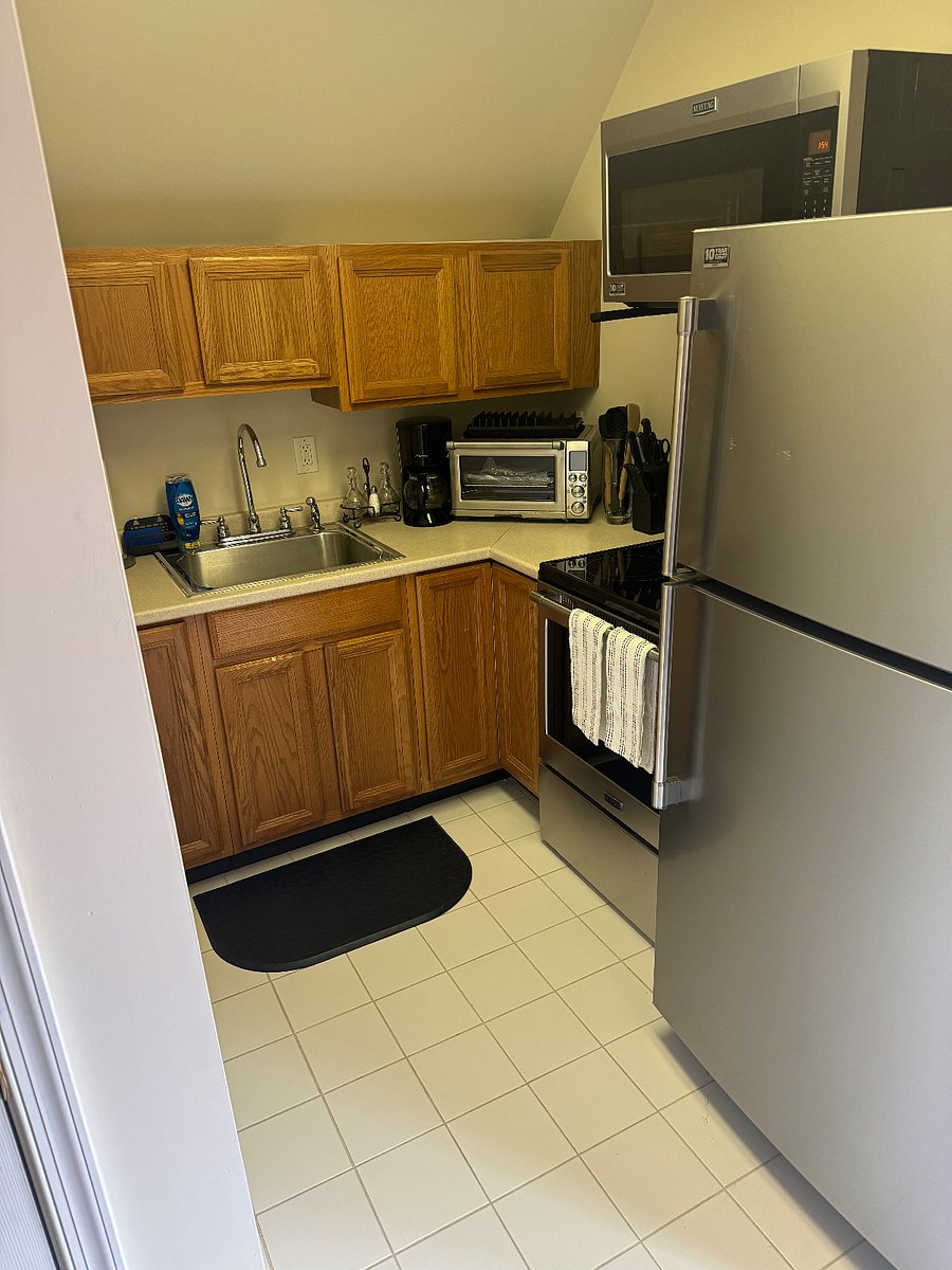 Furnished Finder property 602917_1 photo 2