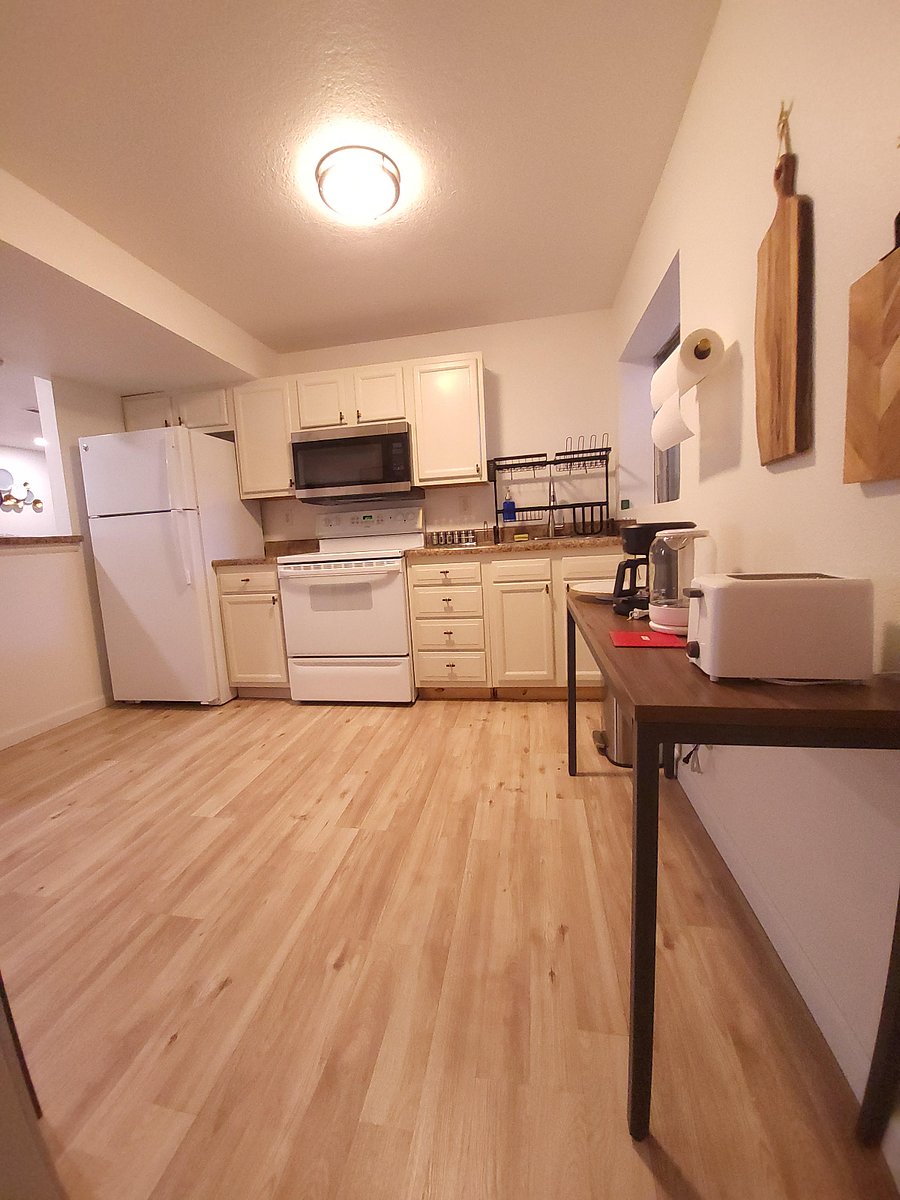 Furnished Finder property 602919_2 photo 6