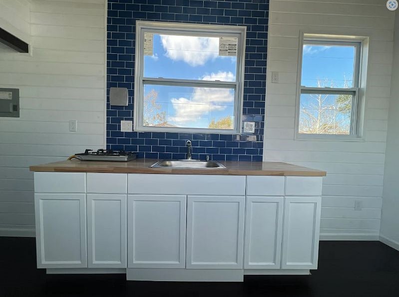 Furnished Finder property 602959_1 photo 3