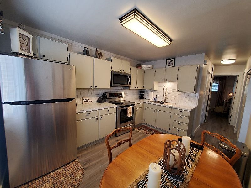 Furnished Finder property 603004_1 photo 6