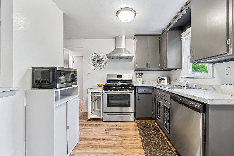 Furnished Finder property 603033_1 photo 3