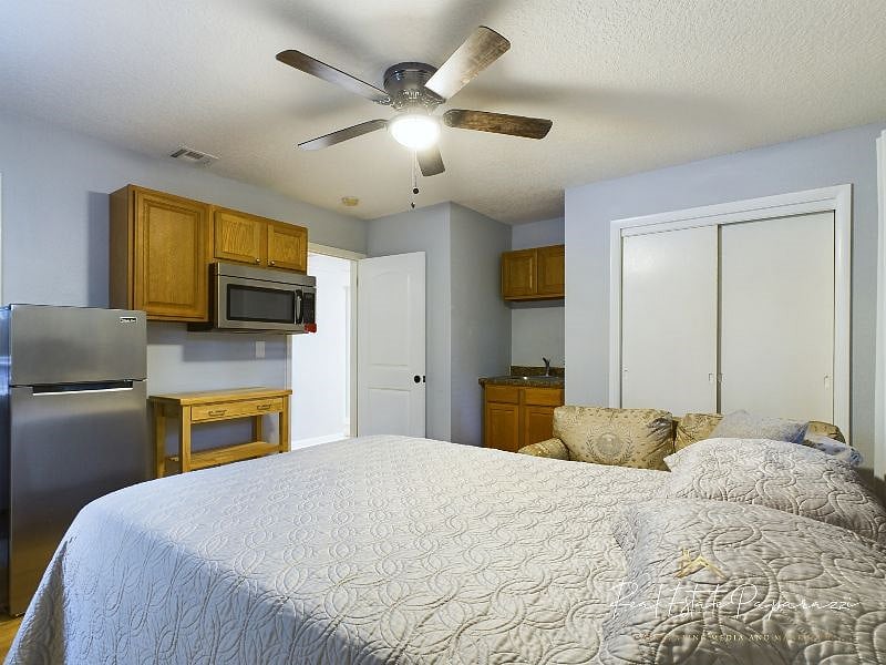 Master Bedroom/Flex Studio w Private Entrance
This room also known as the FLEX Studio - Can Be Rented Separately from Residence A making residence A into a 2 bedroom 1 Bath
Ask About The Flex Studio w 1 Full Bath and kitchenette