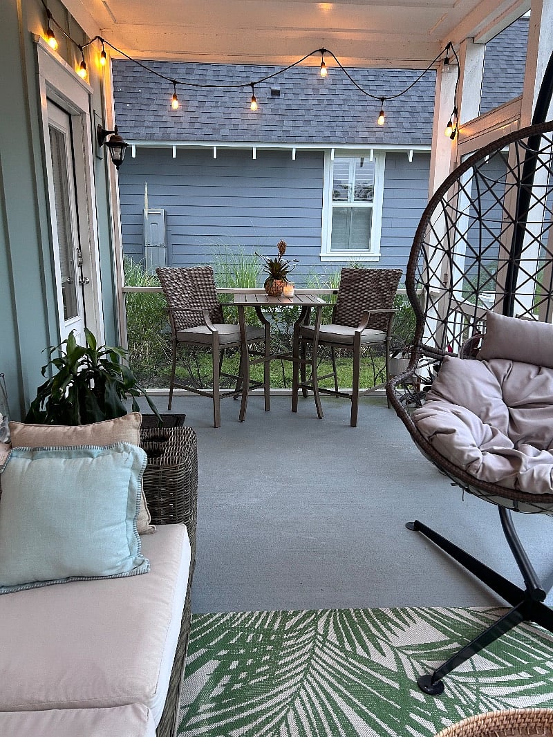 Screened in porch. (egg chair does not convey.