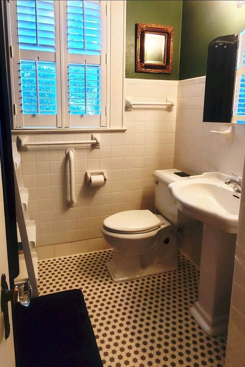 Furnished Finder property 603299_1 photo 35