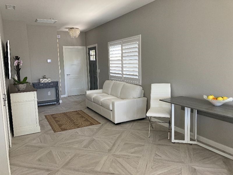 Furnished Finder property 603388_1 photo 3