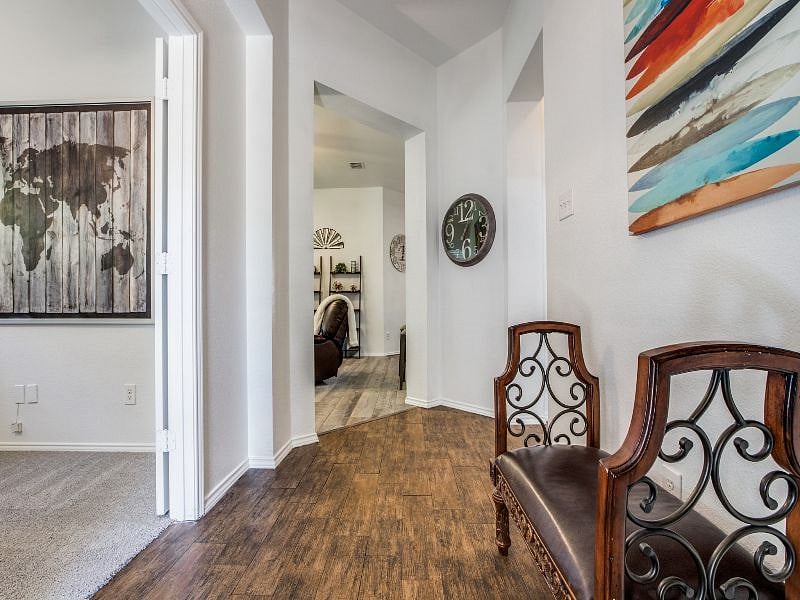 Furnished Finder property 603431_1 photo 4