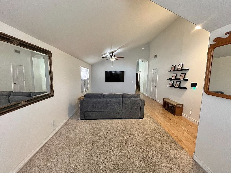 Furnished Finder property 603435_1 photo 8