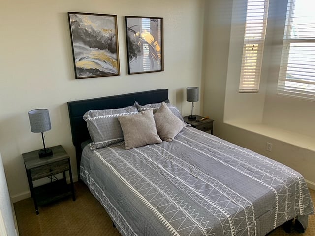 Guest Bedroom with full size bed.
