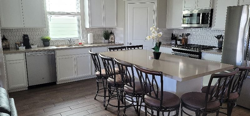 Full kitchen and pantry.