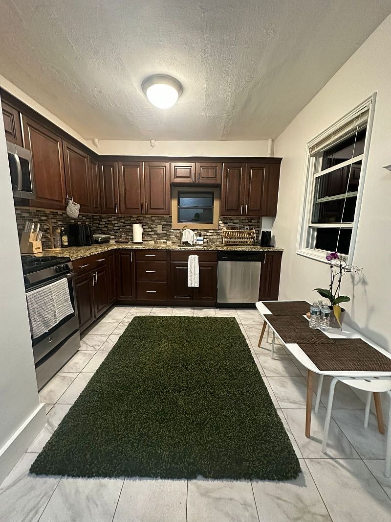Furnished Finder property 603594_1 photo 5