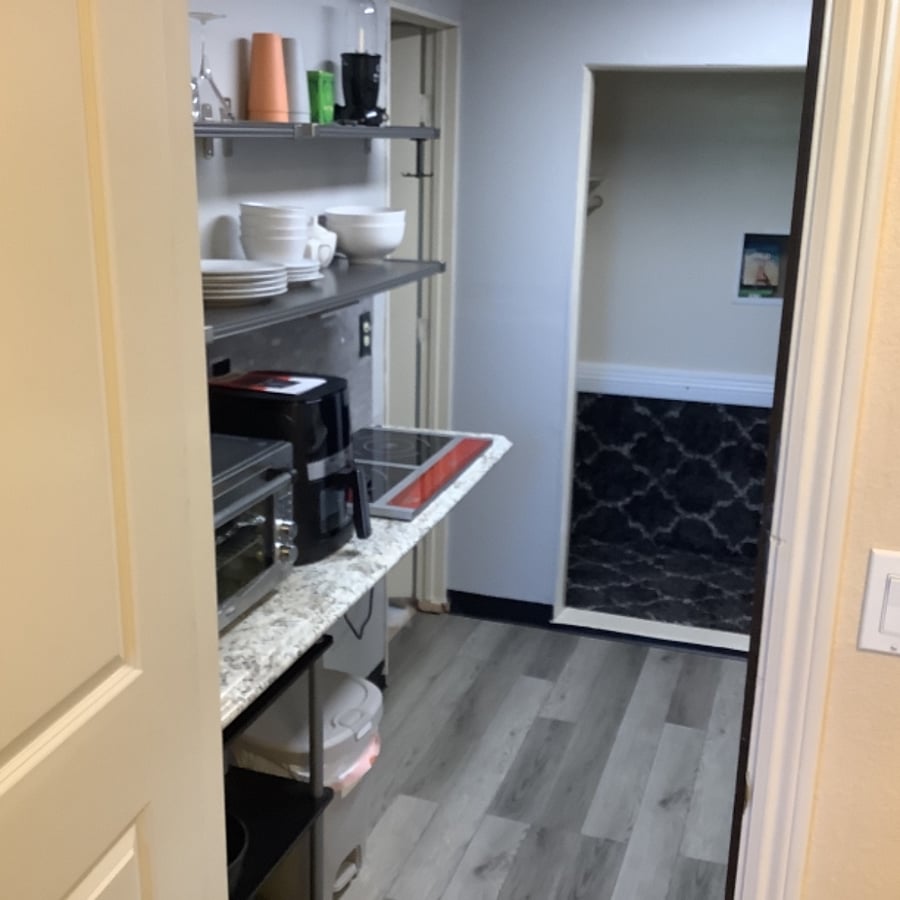 Furnished Finder property 603607_1 photo 12