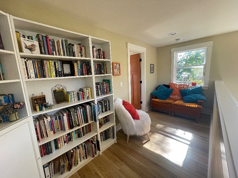 Loft library nook...snuggle up with a good book!