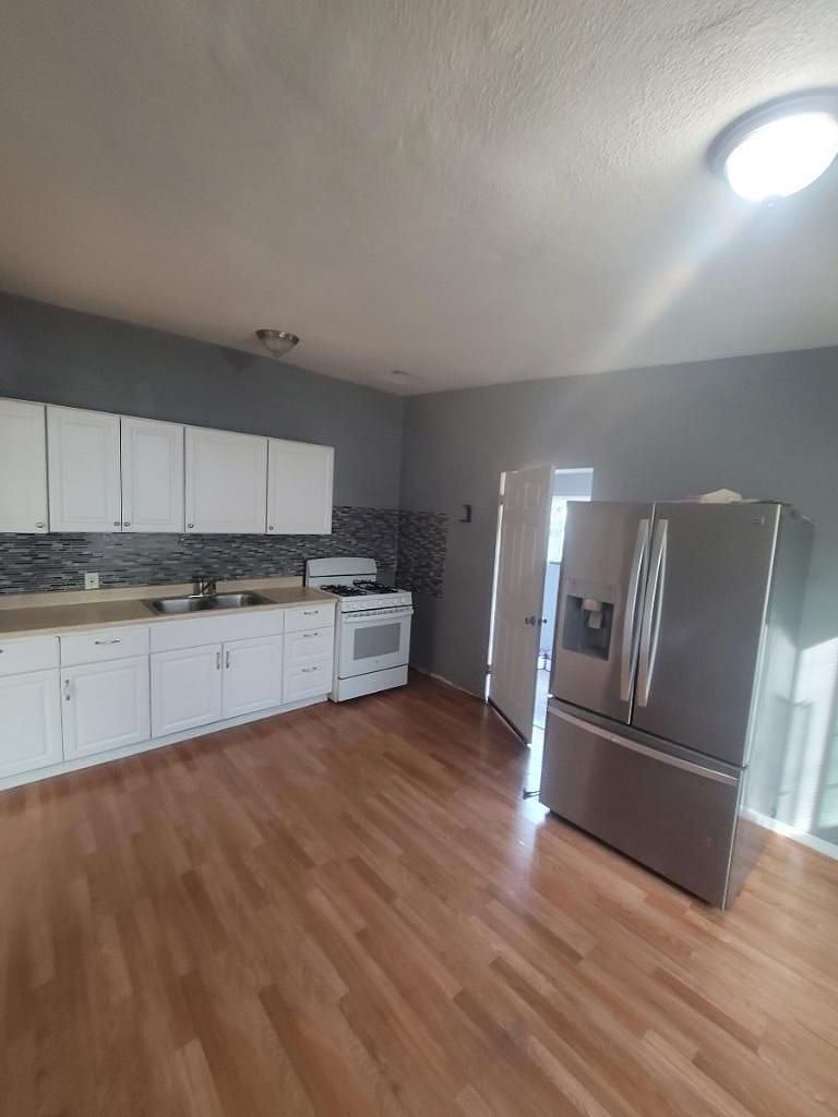 Furnished Finder property 603788_1 photo 7