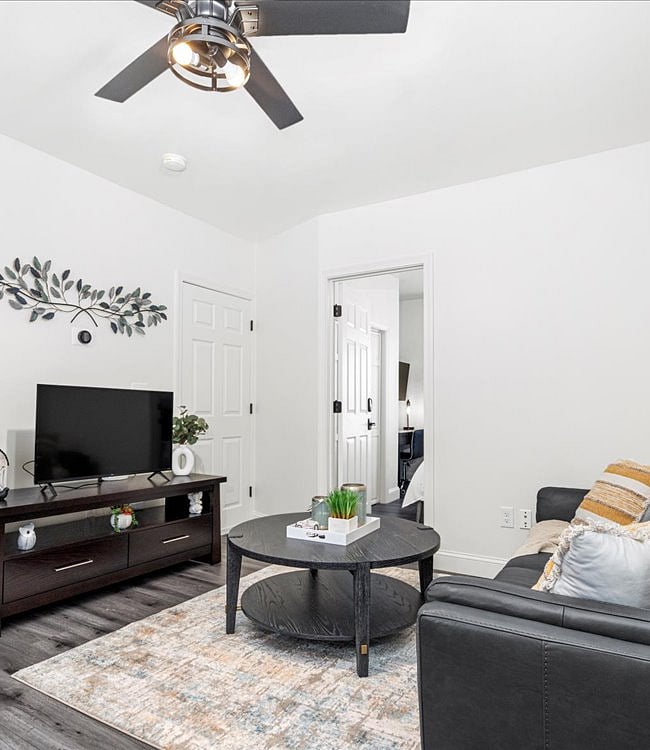 Furnished Finder property 603806_2 photo 10
