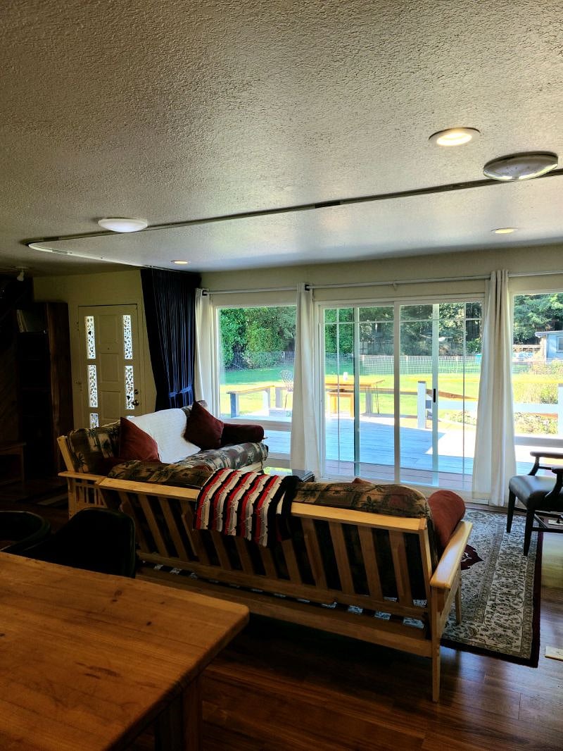 Furnished Finder property 603818_1 photo 17