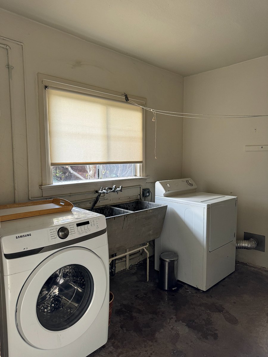 Laundry room - shared