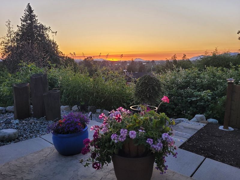 Furnished Finder property 603880_1 photo 2