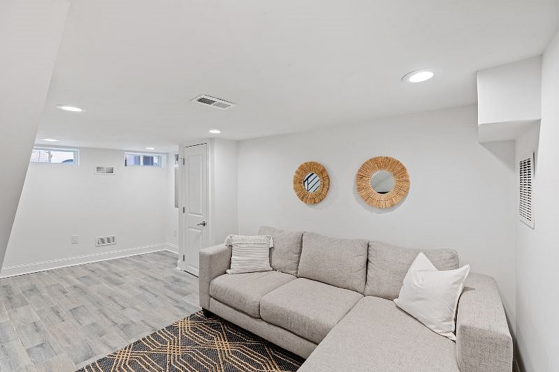 Furnished Finder property 603994_1 photo 11