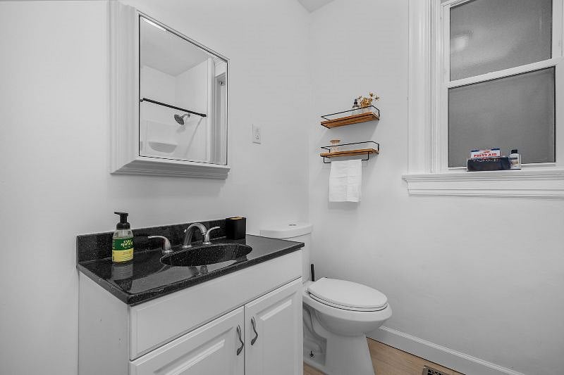 Furnished Finder property 604010_1 photo 9