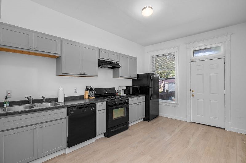 Furnished Finder property 604010_1 photo 22
