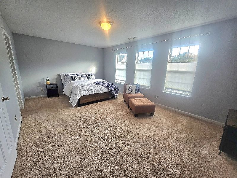 Huge 3rd floor master suite